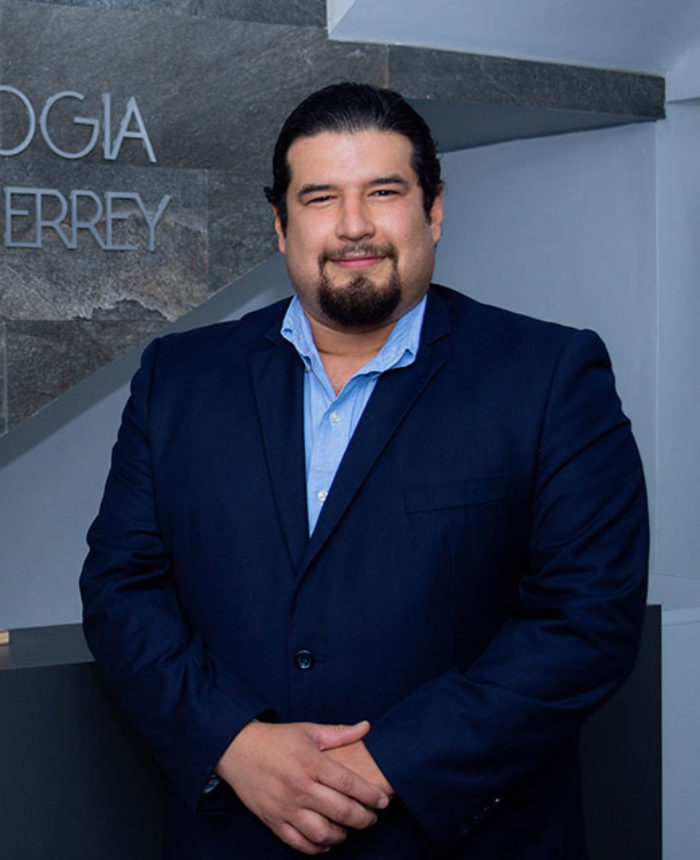 Dr. Hugo Ramos